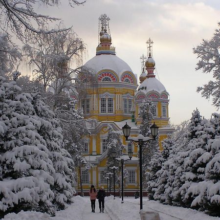 Nadezhda Apartments On Gogol Street 117-127 Алматы Экстерьер фото
